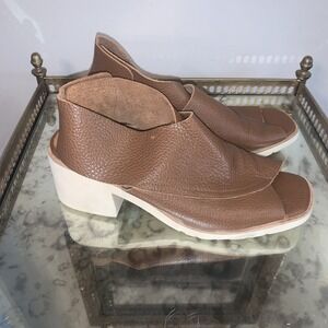 L'Amour Des Pieds Sandals Womens 9 Brown Qiana Block Heel‎ Minimalist READ